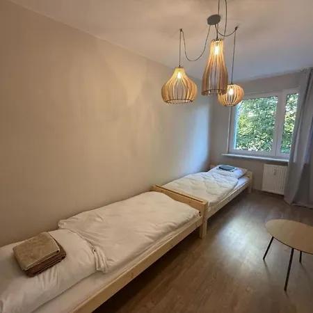 Self Check-in Free Parking Homestay Poznan